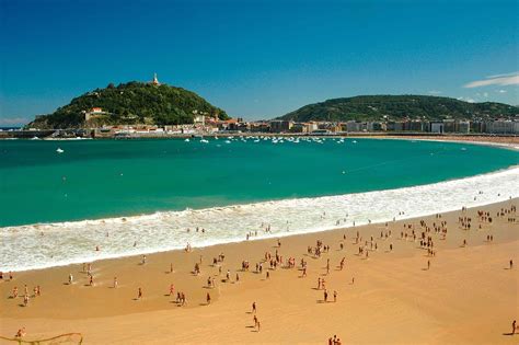 playa nudista san sebastian|Playas nudistas de Gipuzkoa